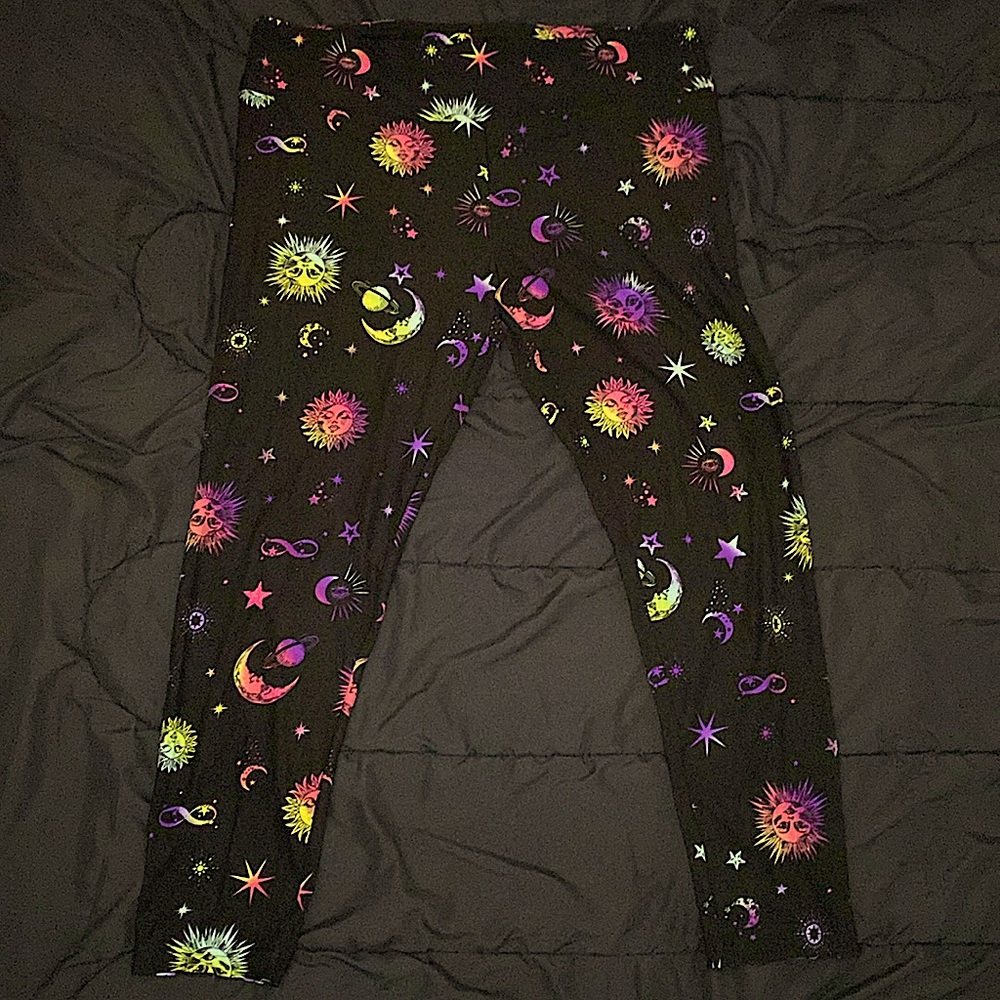 NO BOUNDARIES TIGHTS